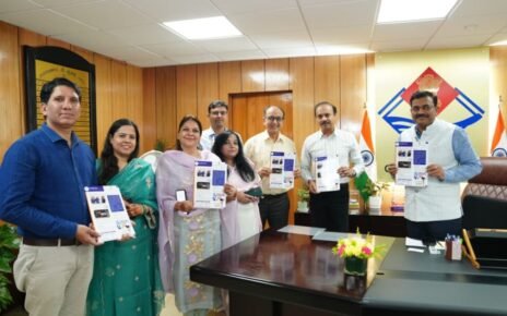 मुख्य सचिव ने किया एन.आई.सी. उत्तराखण्ड की त्रैमासिक न्यूज़लेटर ‘द डिजिटल थ्रेड‘ का विमोचन