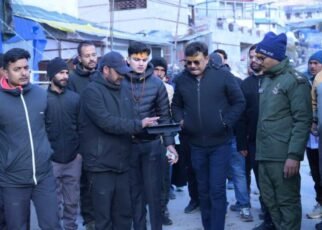 मुख्य सचिव  आनन्द बर्द्धन ने केदारनाथ यात्रा व्यवस्थाओं का लिया जायजा