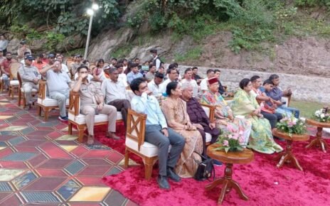 ऋषिकेश के गुलर में भारत का पहला ब्रिज-होटल खुला