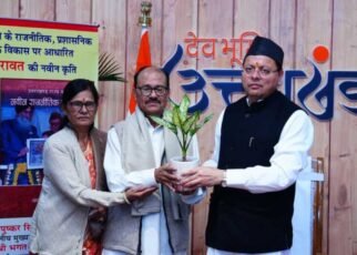 AI कितना भी उन्नत हो जाए, किताबों का कोई विकल्प नहीं: मुख्यमंत्री पुष्कर सिंह धामी