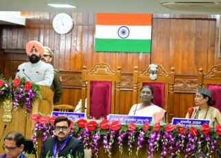 राष्ट्रपति श्रीमती द्रौपदी मुर्मु ने रजतोत्सव के क्रम में विधानसभा के विशेष सत्र को संबोधित किया