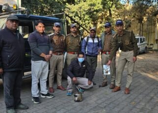 हिमालयन घुरल का अवैध शिकार करने वाले को पकड़ा