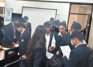 ड्ग्स के खिलाफ जिला प्रशासन सख्तः ग्राफिक एरा यूनिवर्सिटी में की गई सैकड़ों छात्रों की टेस्टिंग